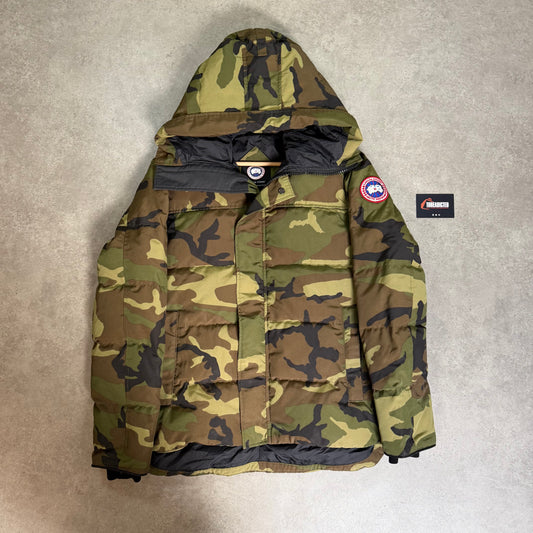 MACMILLAN PARKA - SIZE M