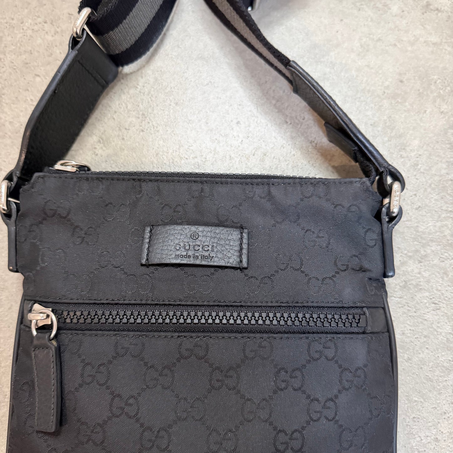 NYLON MESSENGER BAG - SMALL SIZE