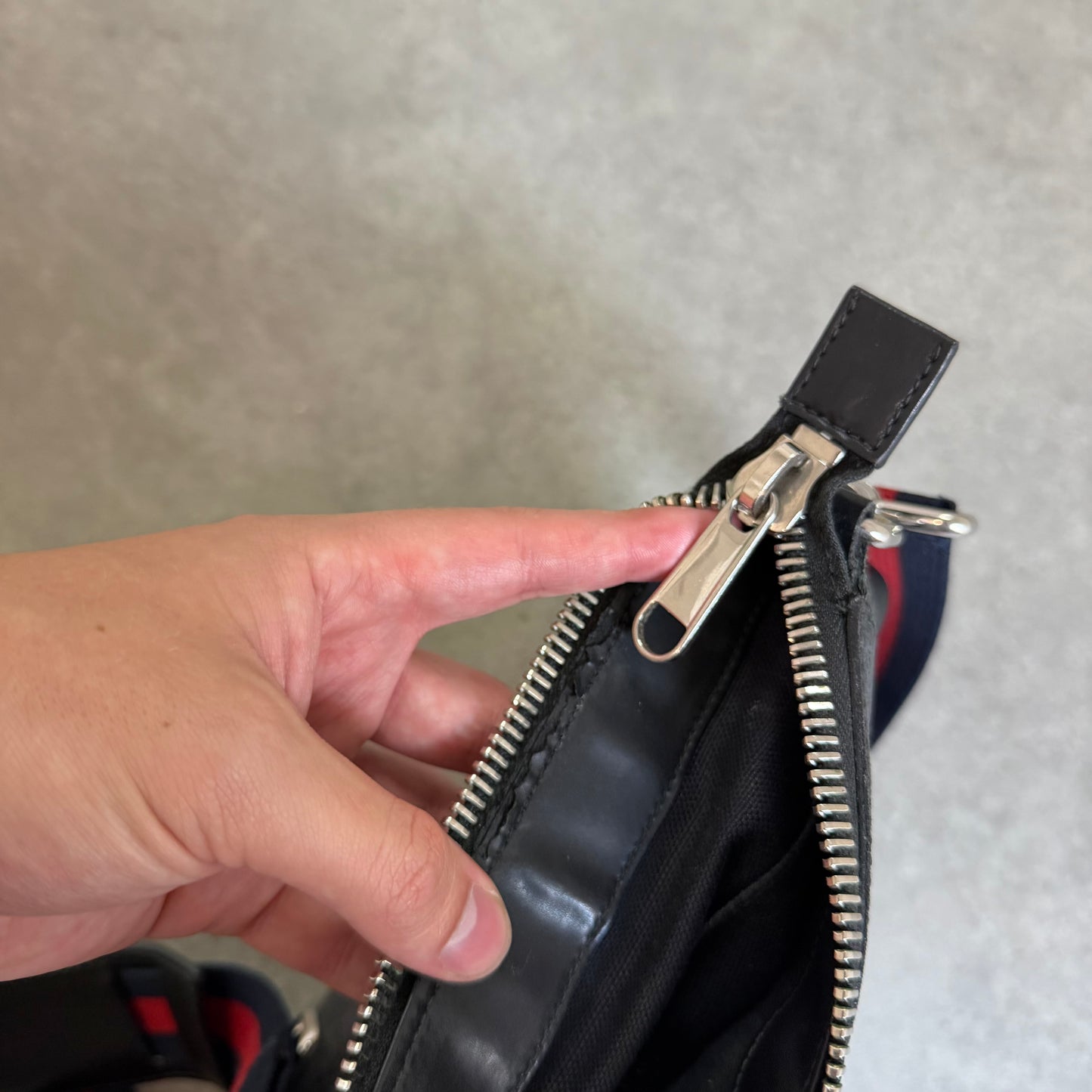 MESSENGER BAG - SMALL SIZE
