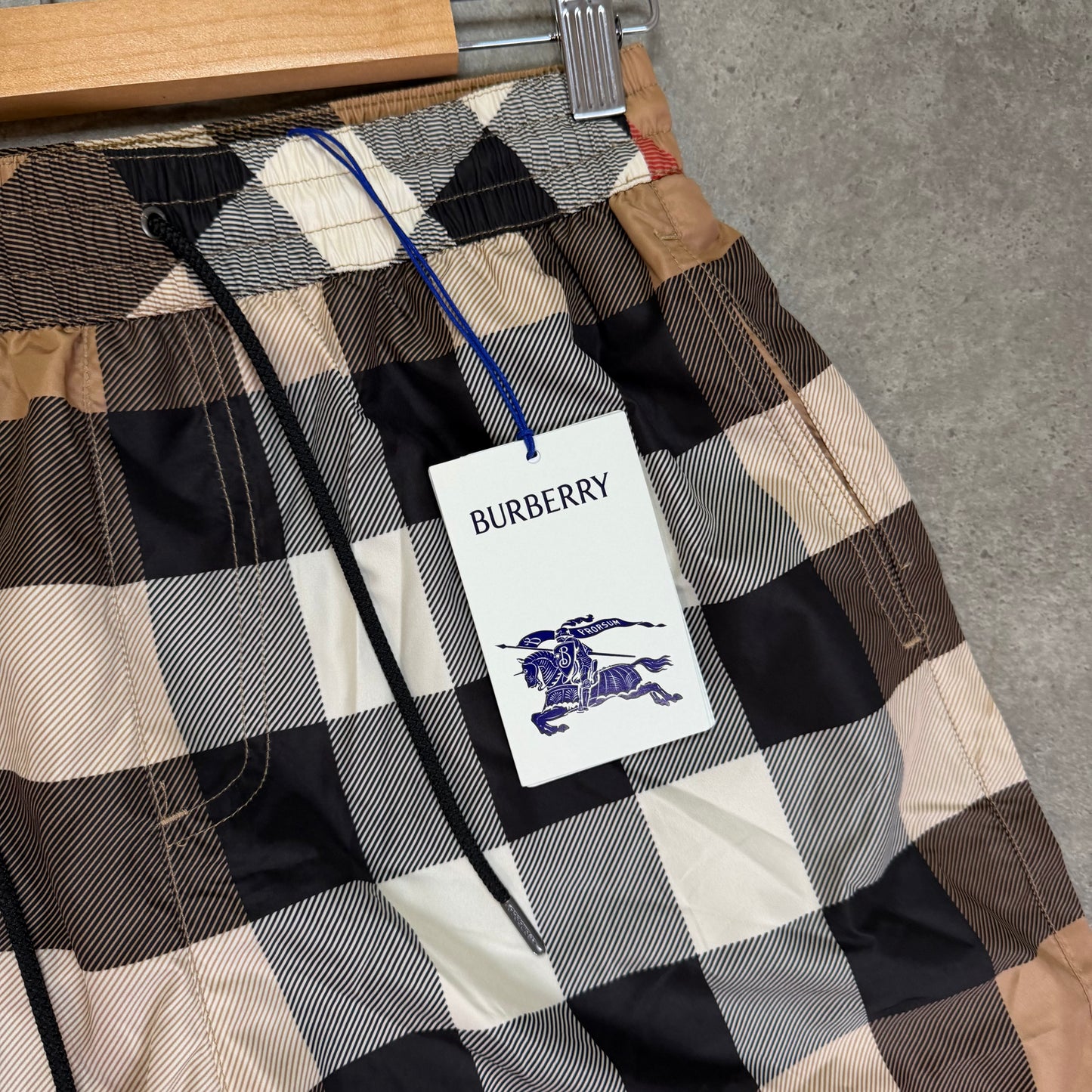 SHORTS - SIZE S - BNWT