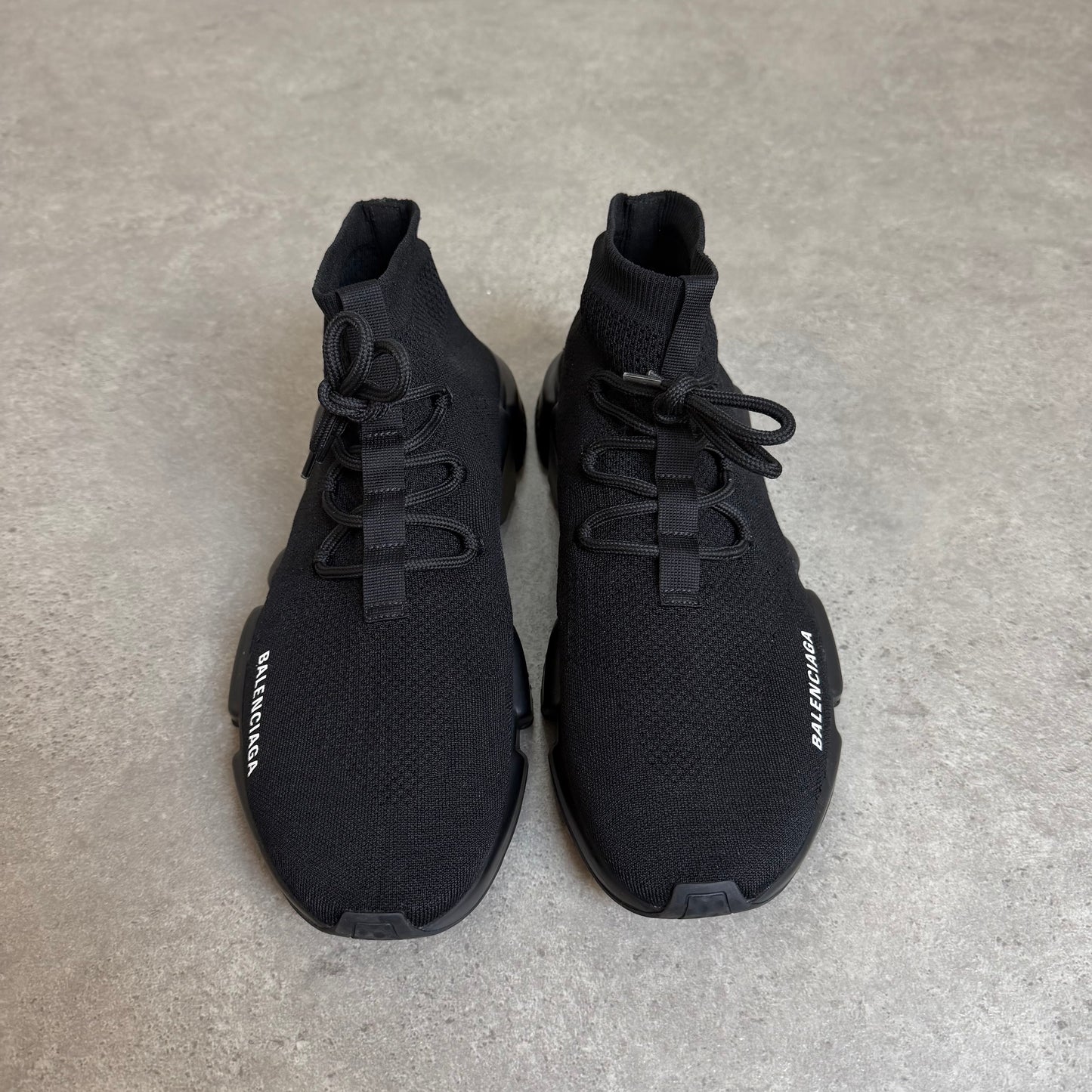 LACE UP SPEED TRAINER - SIZE UK 9 (Fit UK 10)