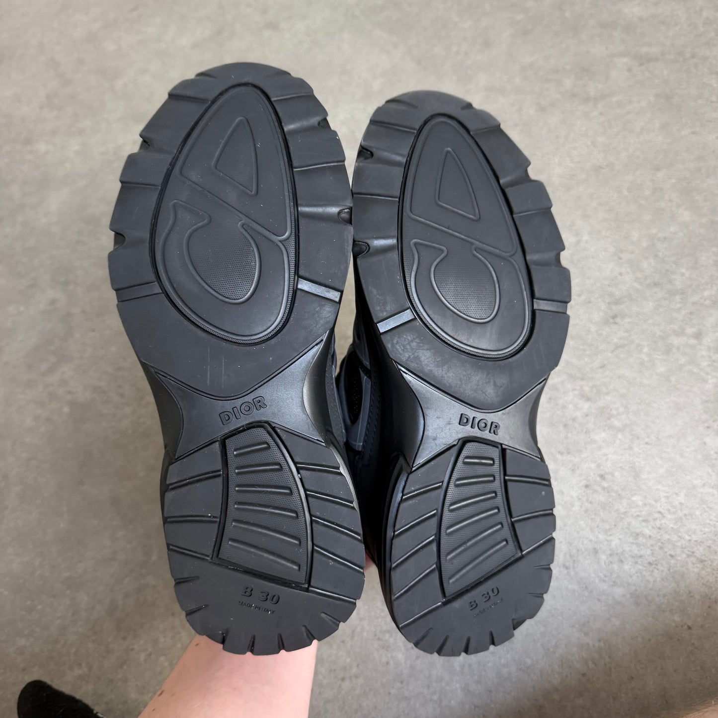 B30 TRAINER - SIZE UK 6 (Fit UK 7)