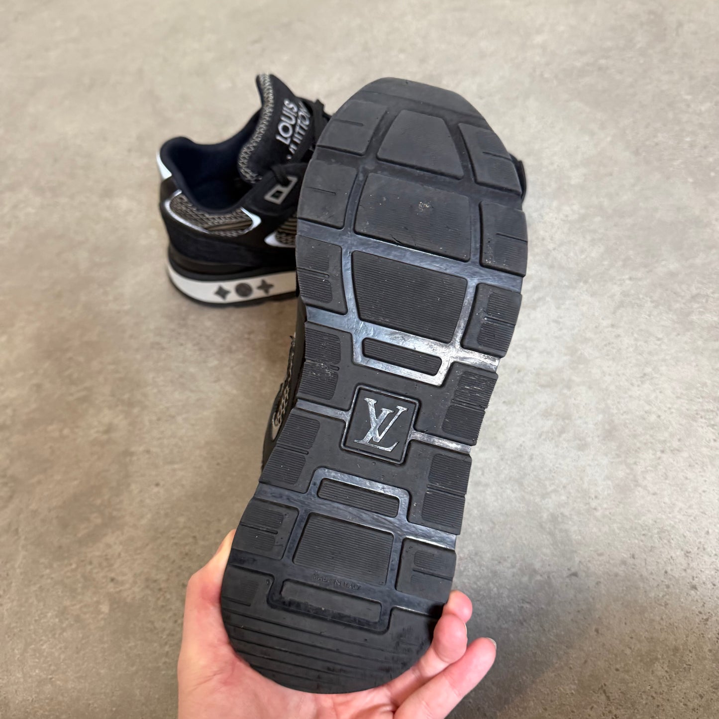 RUNAWAY TRAINER - SIZE LV 6 (Fit UK 7)