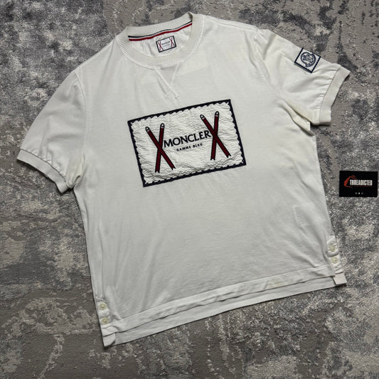 T-SHIRT - SIZE M (Fits S/M)