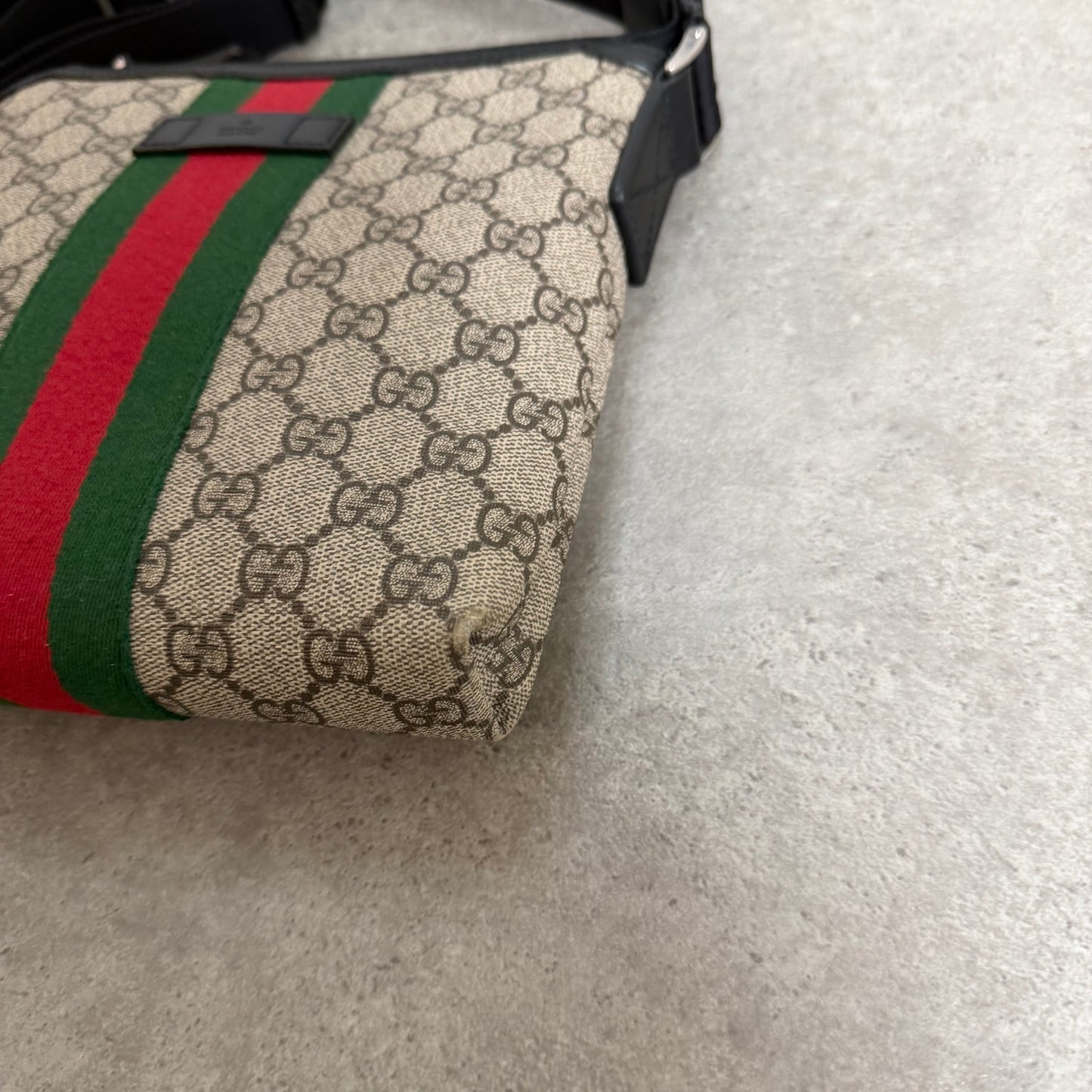 MESSENGER BAG - SMALL SIZE