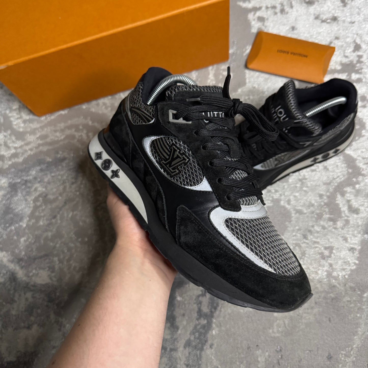 RUNAWAY TRAINER - SIZE LV 7 (Fit UK 8)