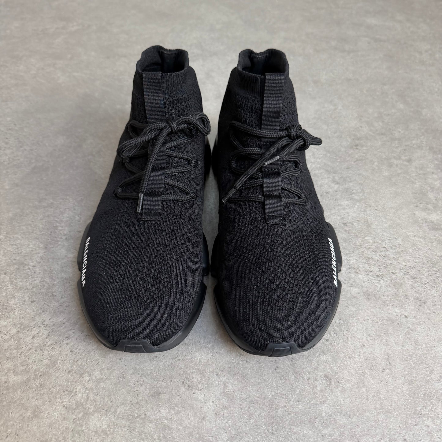 LACE UP SPEED TRAINER - SIZE UK 9 (Fit UK 10)