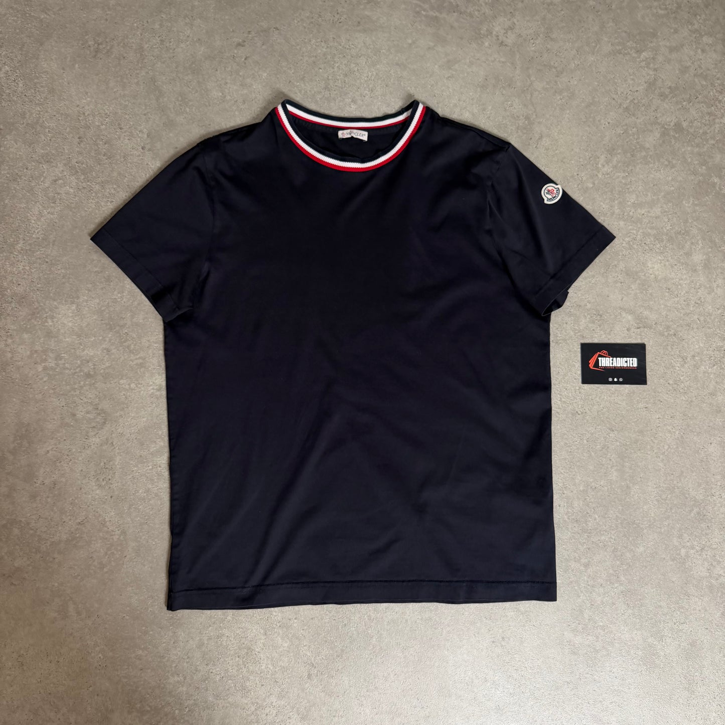 T-SHIRT - SIZE M (Fits S/M)