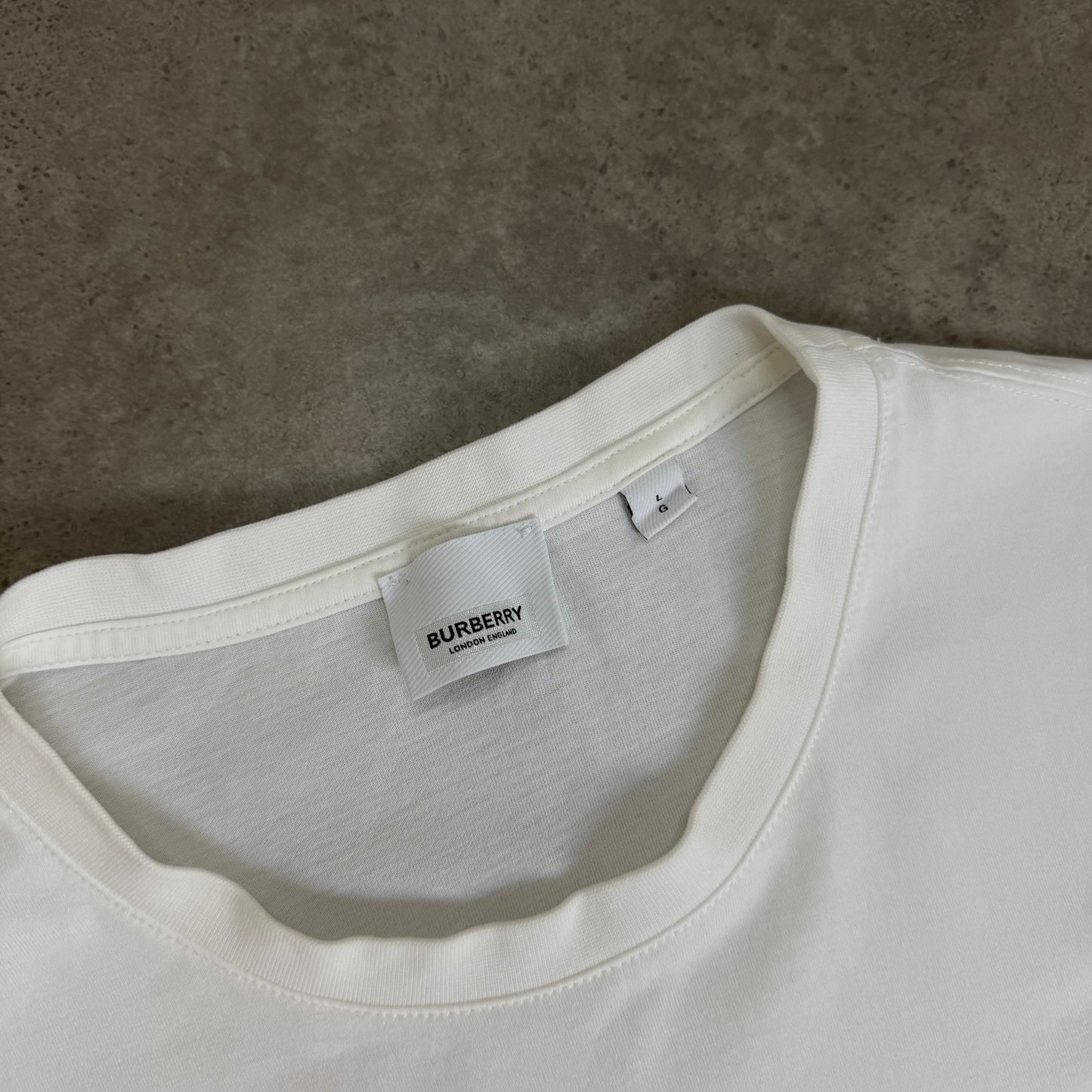 T-SHIRT - SIZE L (Fits L/XL)
