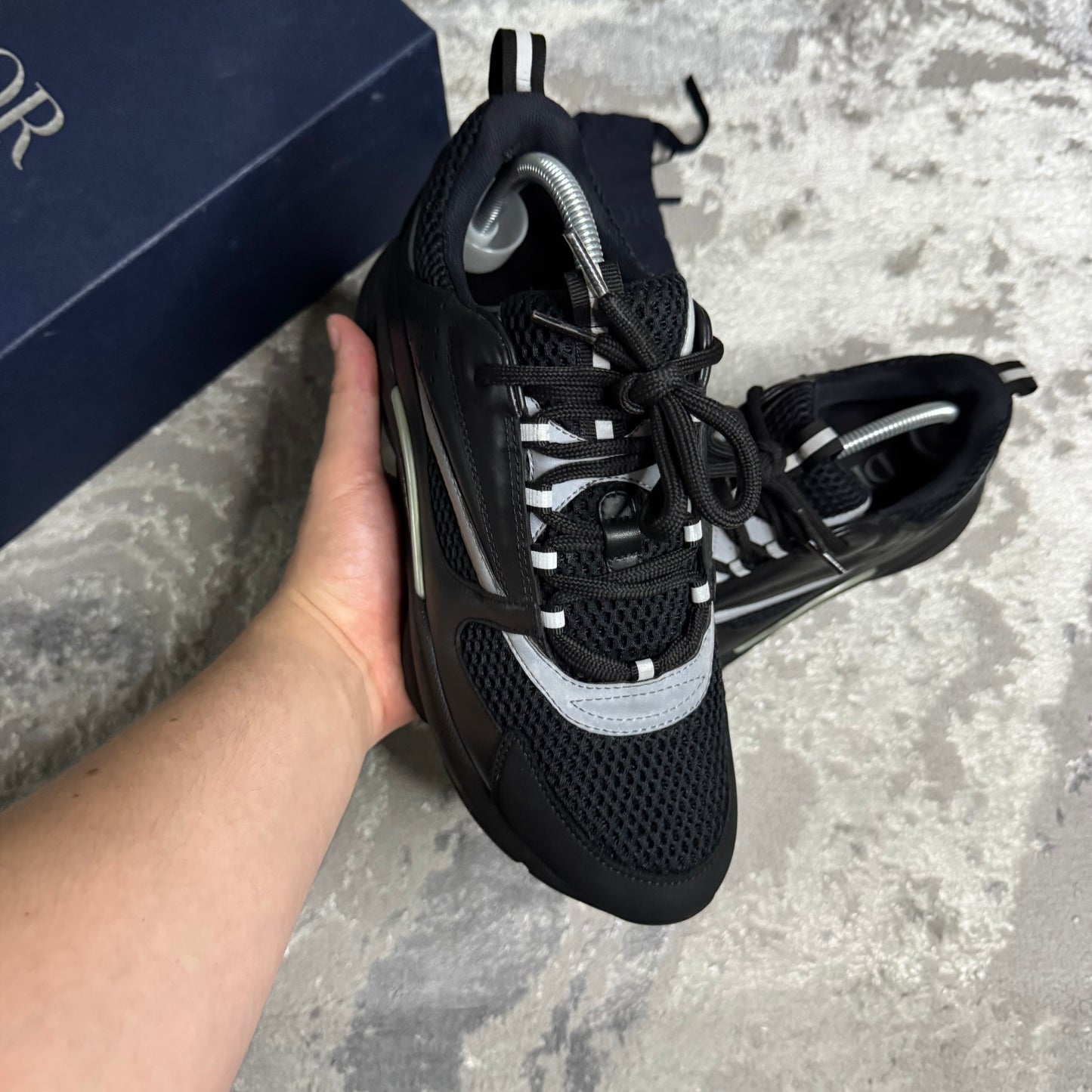 B22 TRAINER - SIZE UK 7