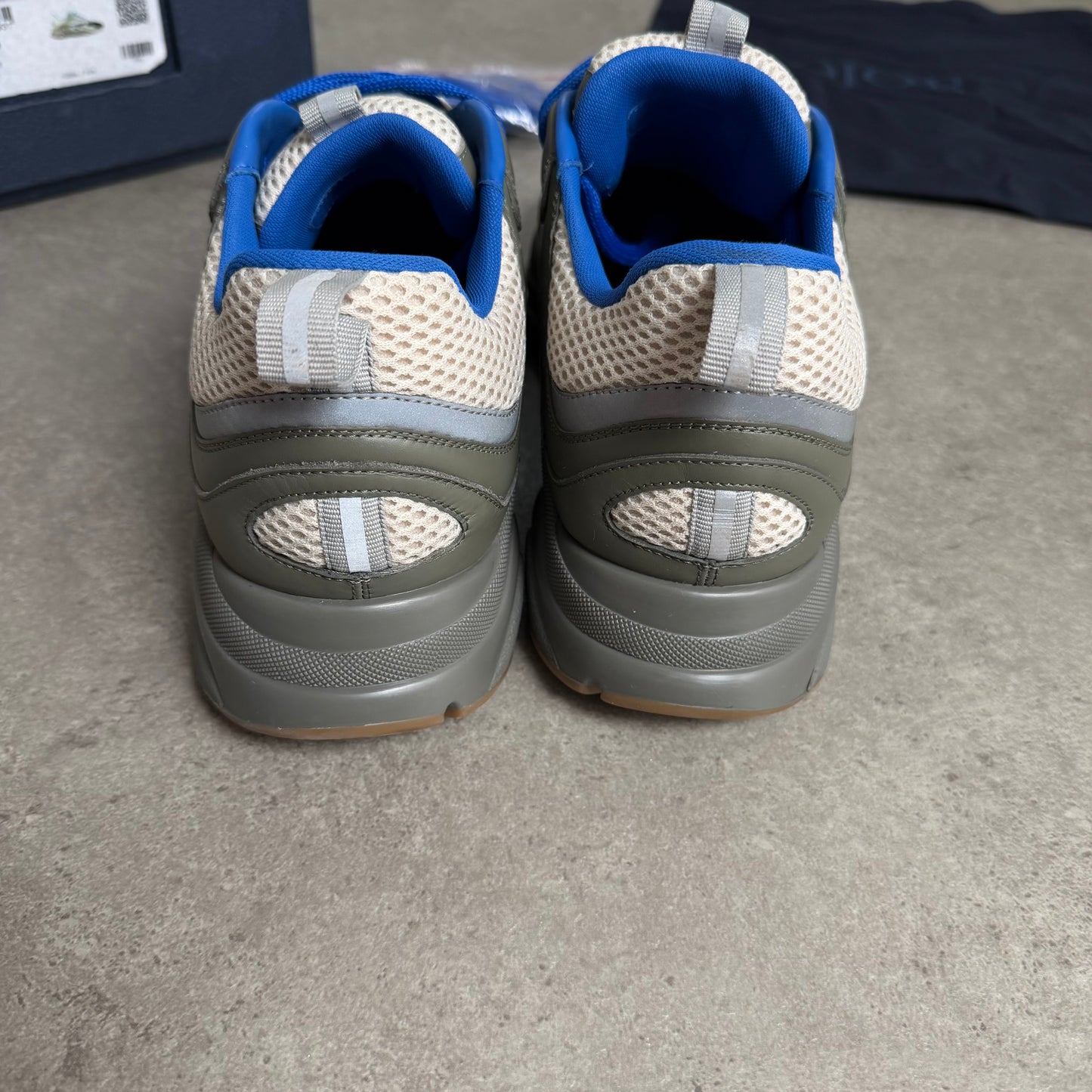 B22 TRAINER - SIZE UK 10