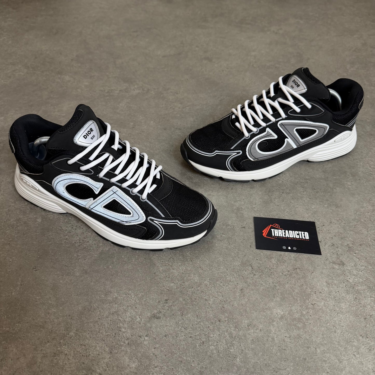 B30 TRAINER - SIZE UK 9