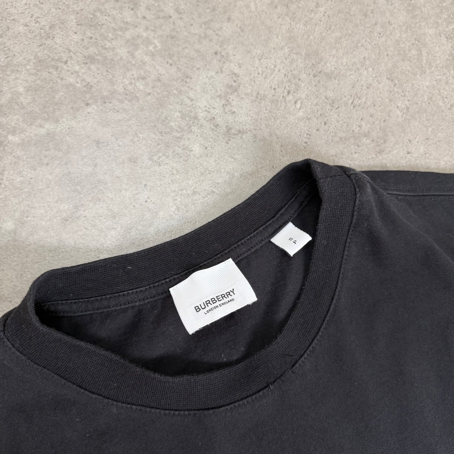 T-SHIRT - SIZE S (Fits S/M)