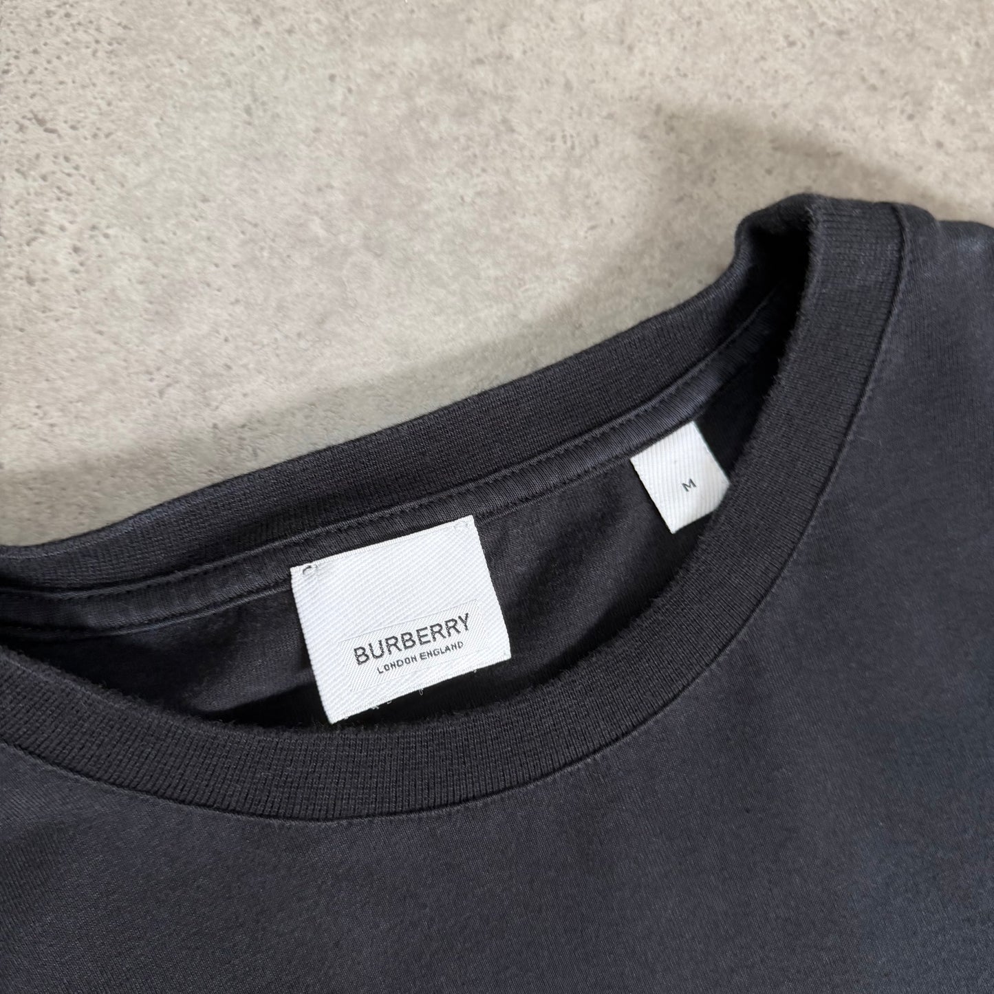 T-SHIRT - SIZE M (Fits M/L) 22.5" PTP