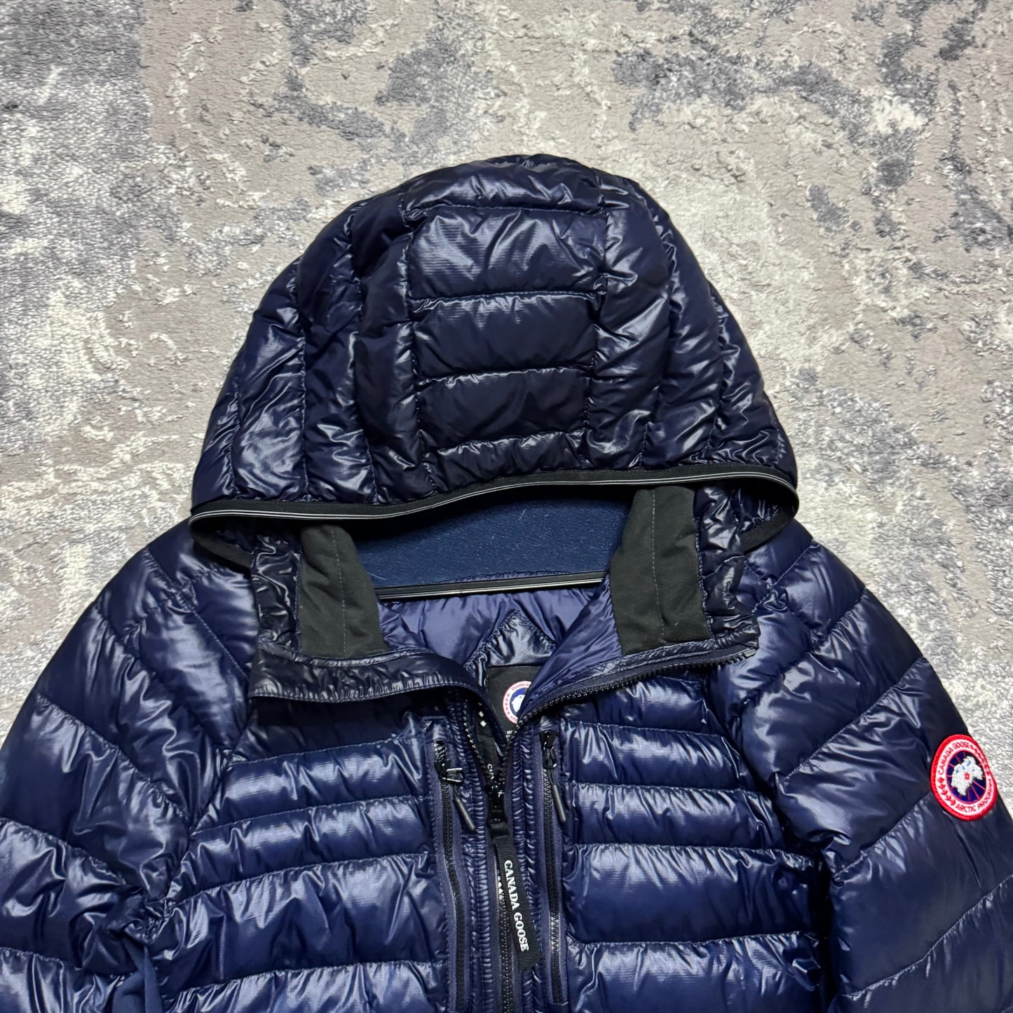 HYBRIDGE LITE HOODED DOWN JACKET - SIZE M (Fits S/M)