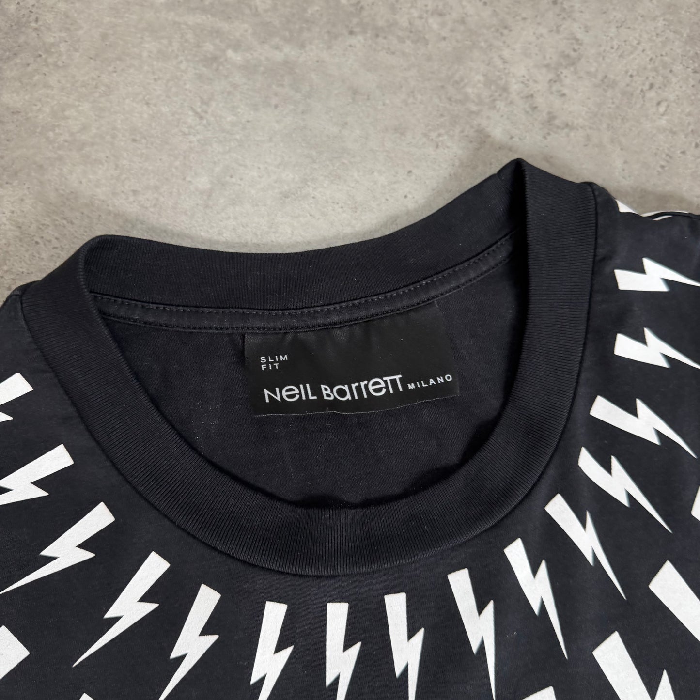 T-SHIRT - SIZE XS