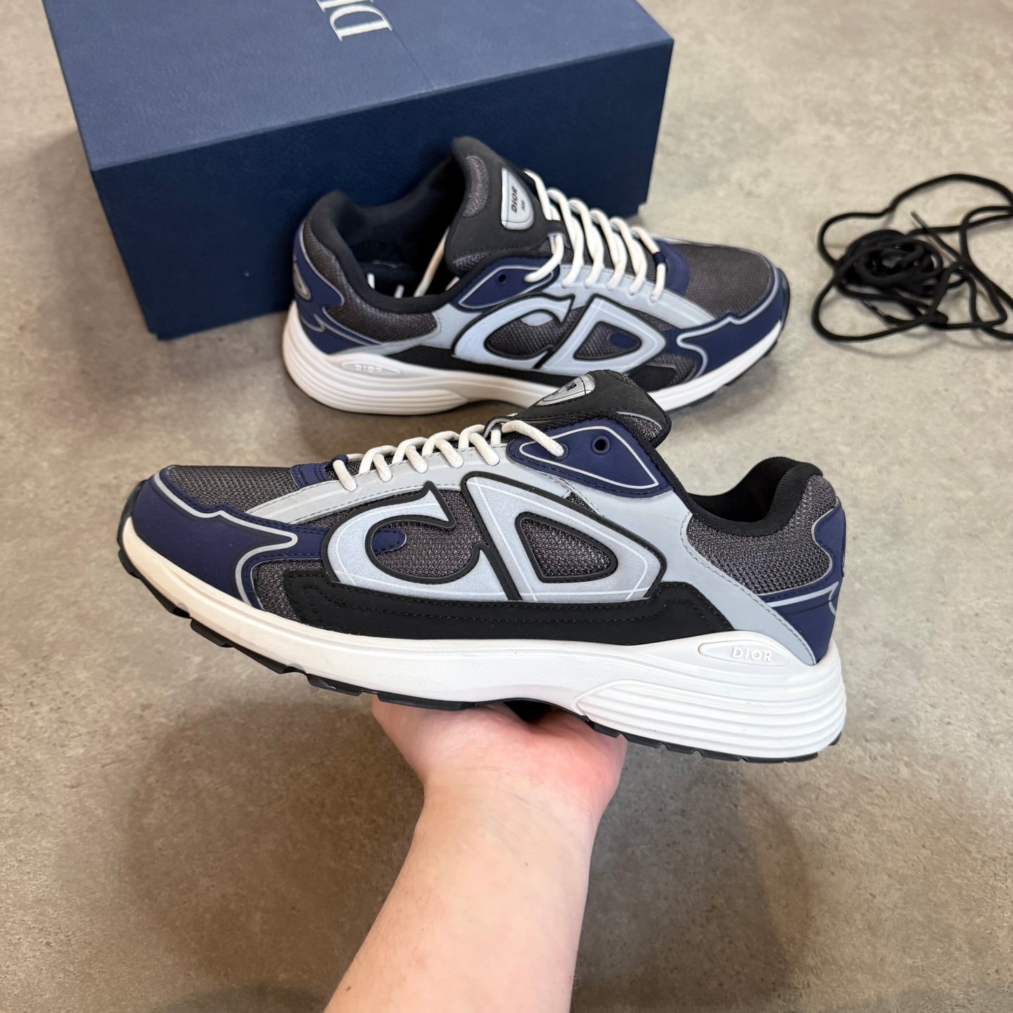 B30 TRAINER - SIZE UK 10