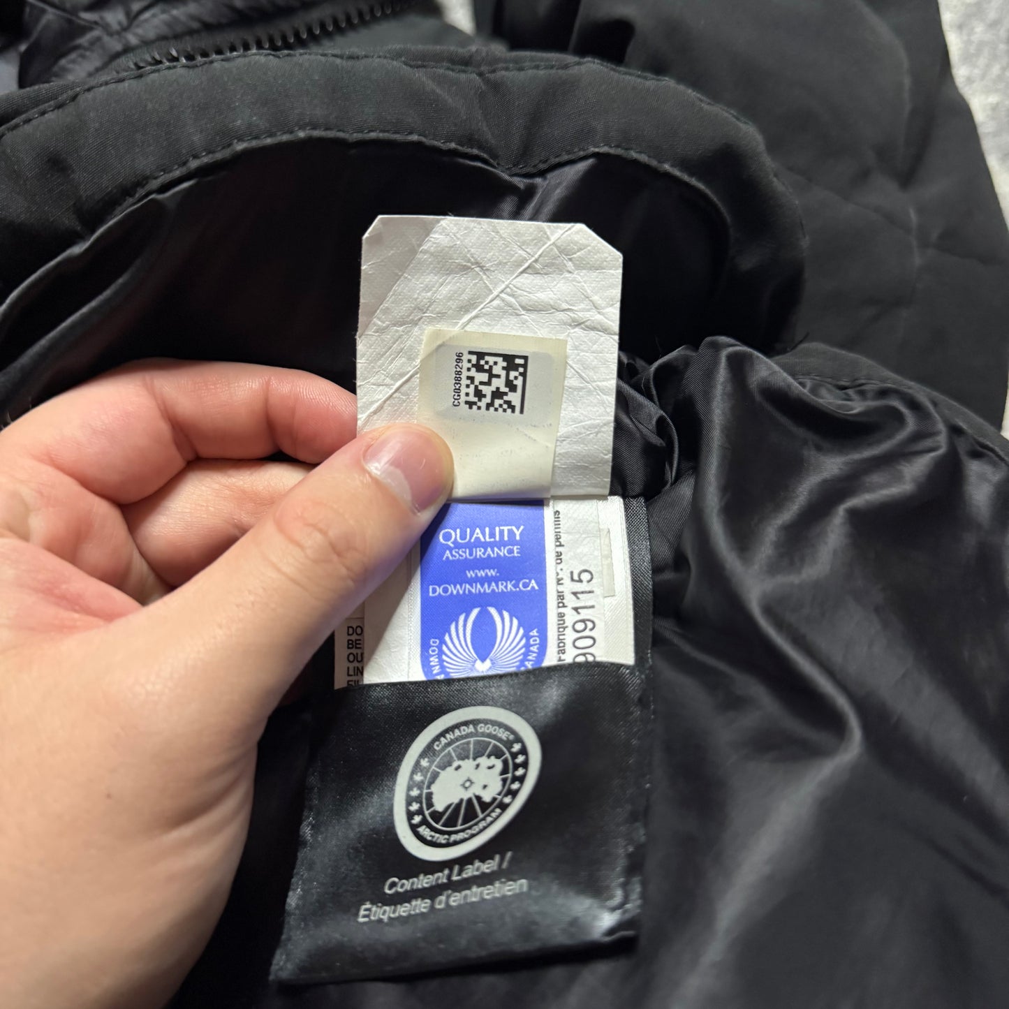 MACMILLAN PARKA - SIZE M