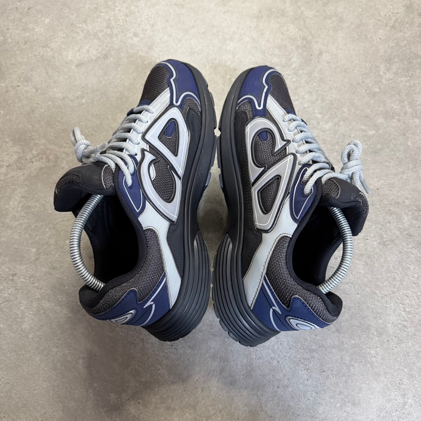B30 TRAINER - SIZE UK 7