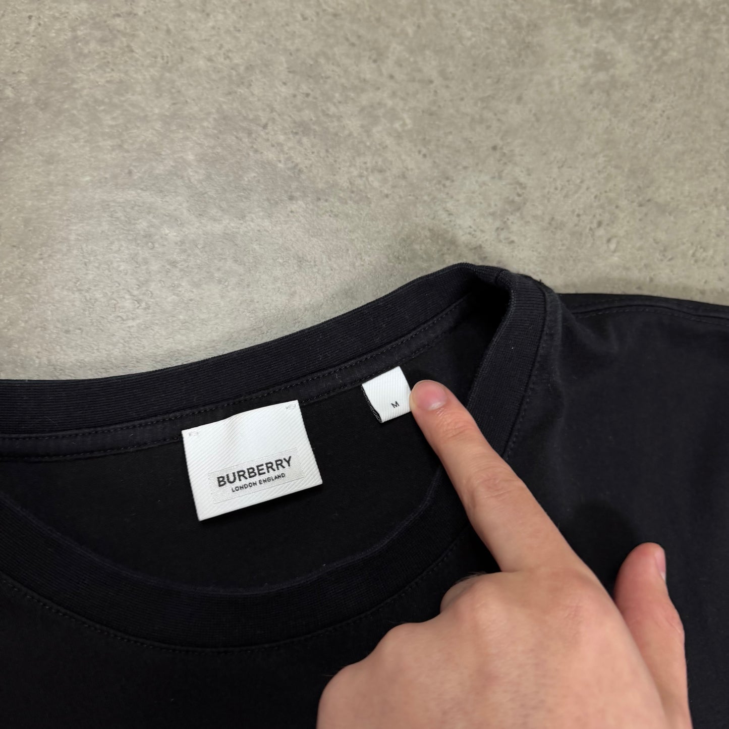T-SHIRT - SIZE M (Fits M/L)