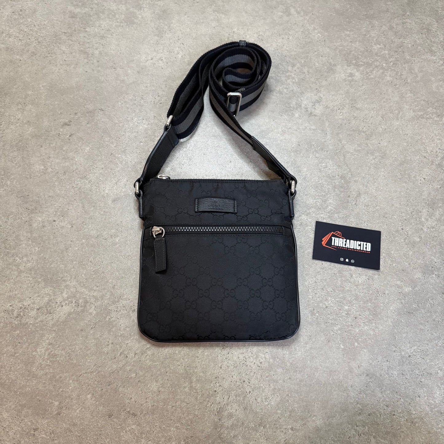 NYLON MESSENGER BAG - SMALL SIZE