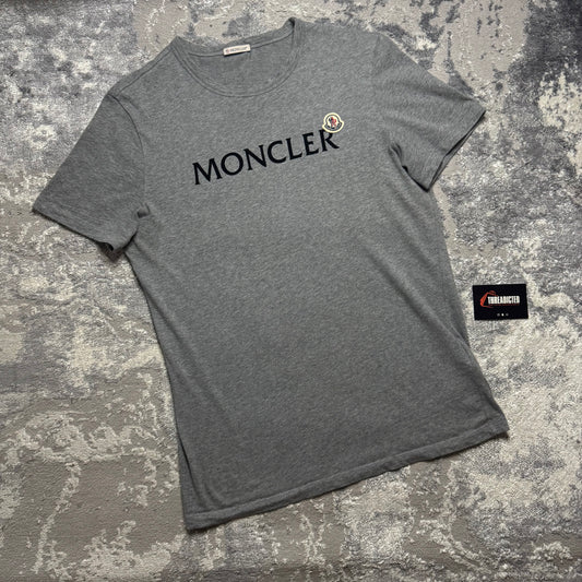 T-SHIRT - SIZE M (Fits S/M)