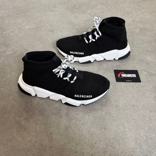 SPEED LACE UP TRAINER - SIZE UK 6 (Fit UK 7)