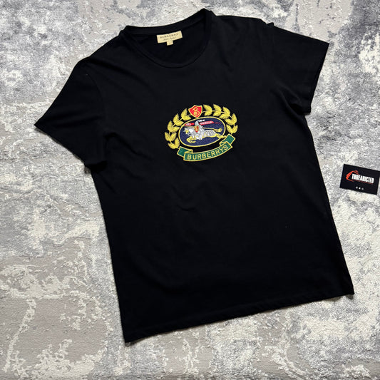 T-SHIRT - SIZE M (Fits S)