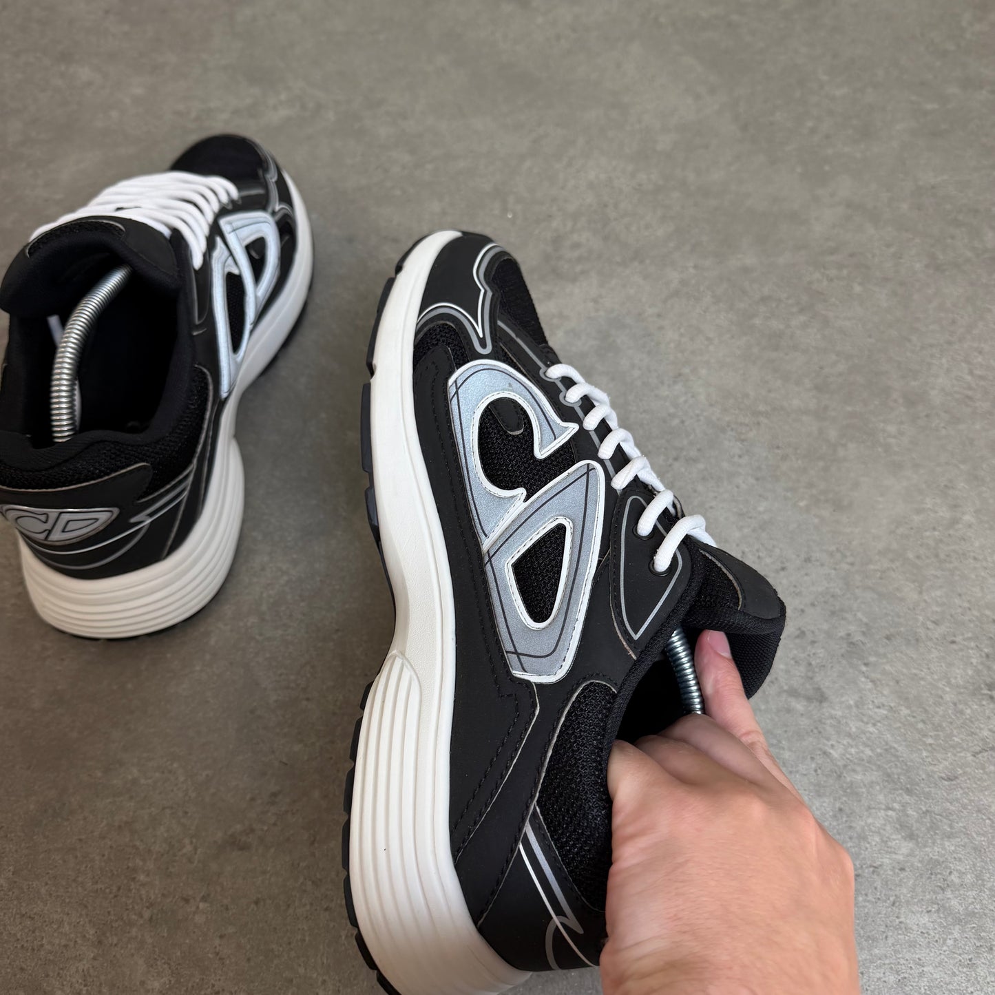 B30 TRAINER - SIZE UK 9