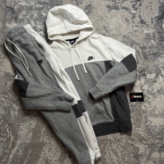 TRACKSUIT - TOP S, BOTTOMS M (Fits S)