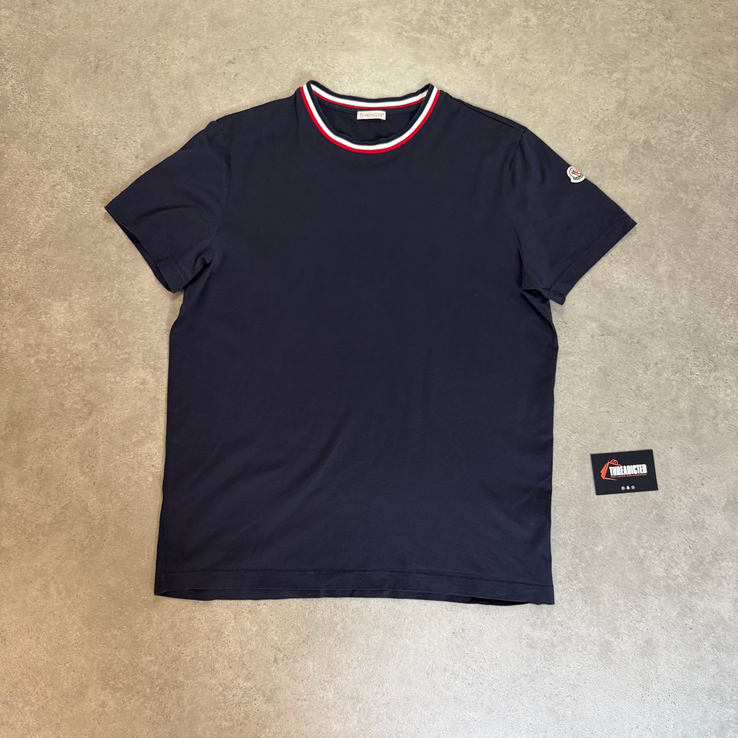 T-SHIRT - SIZE L (Fits M)