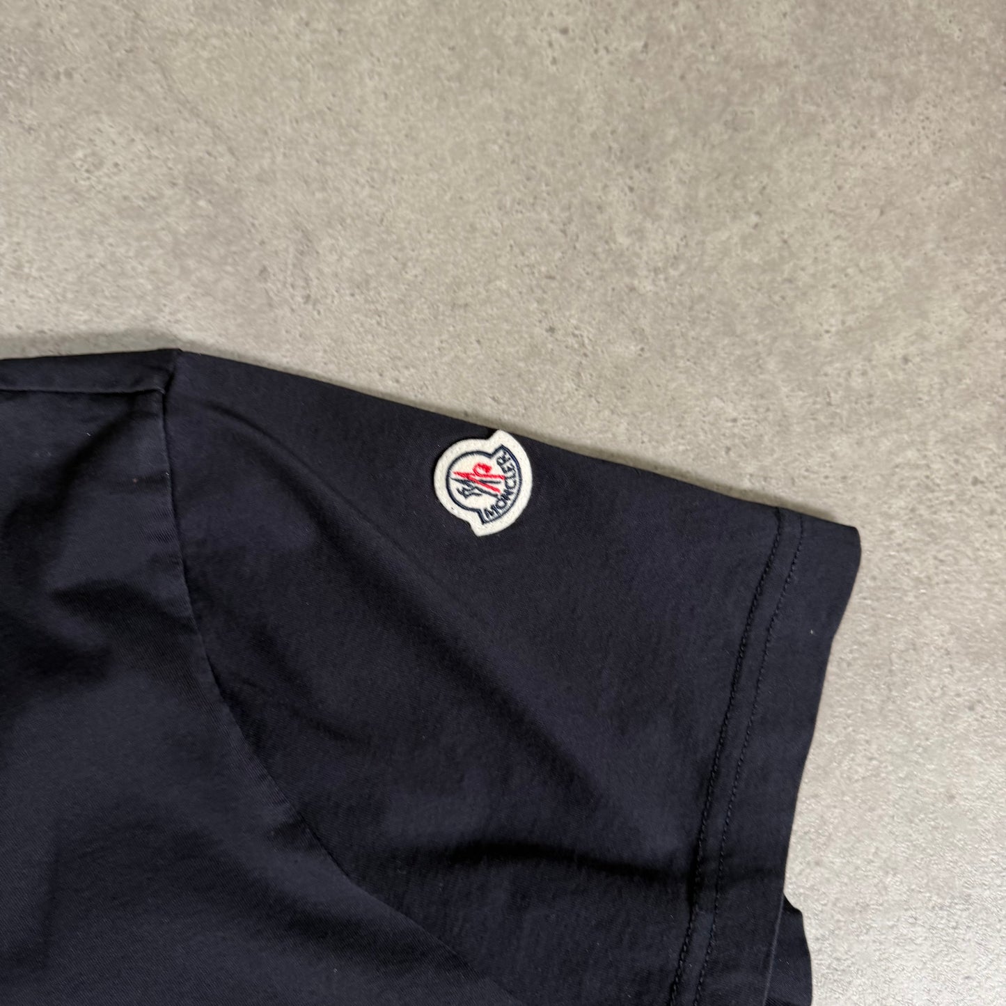 T-SHIRT - SIZE M (Fits S/M)