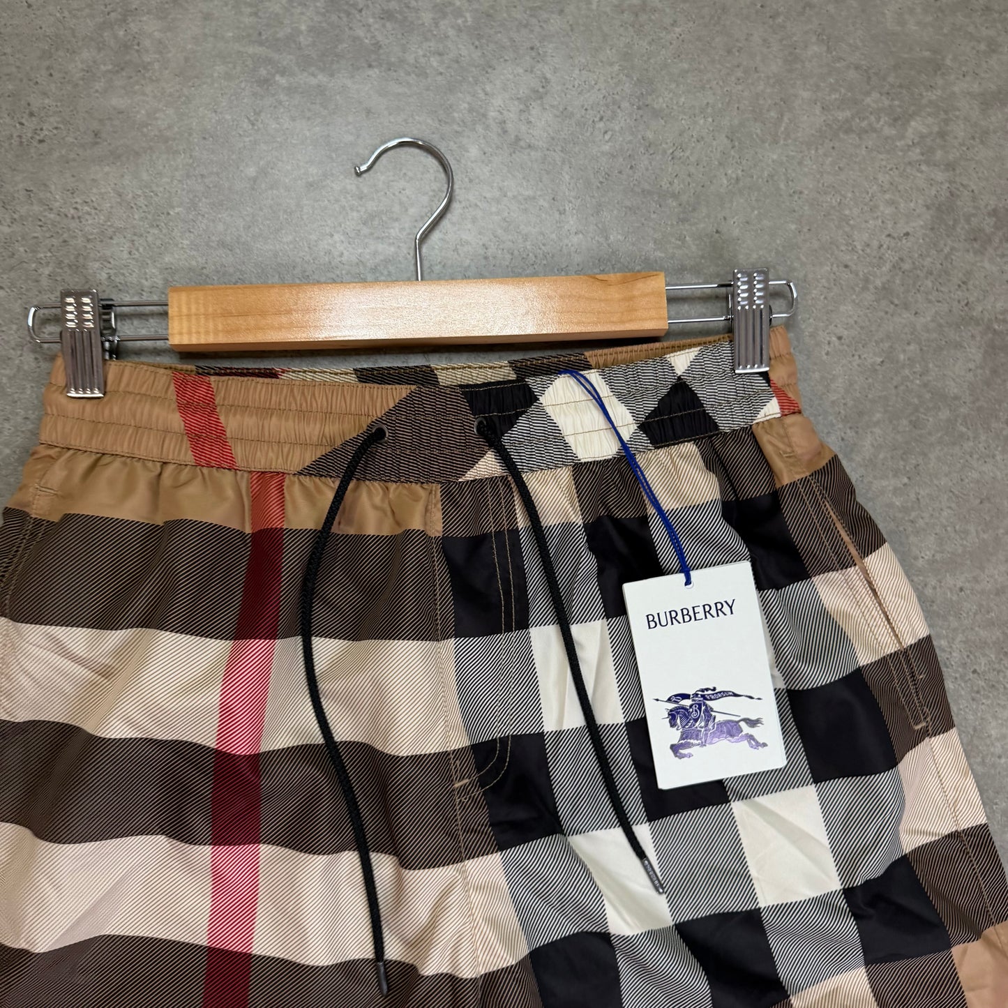 SHORTS - SIZE S - BNWT