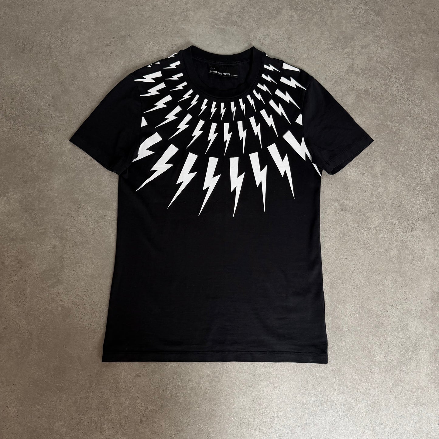 T-SHIRT - SIZE XS