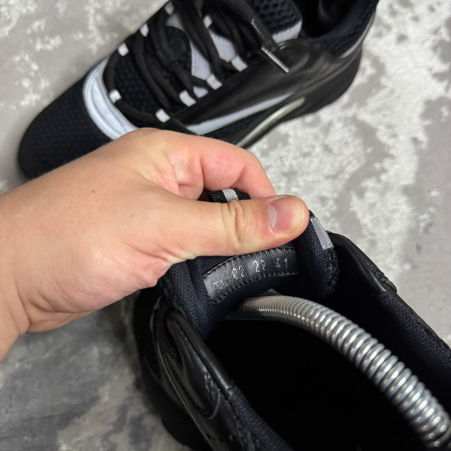 B22 TRAINER - SIZE UK 7