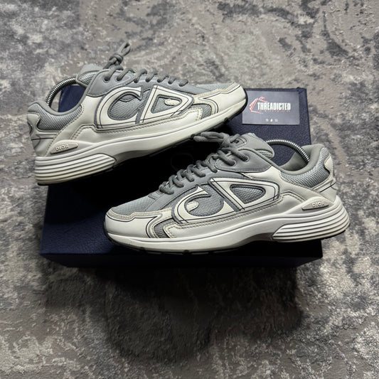 B30 TRAINER - SIZE UK 8