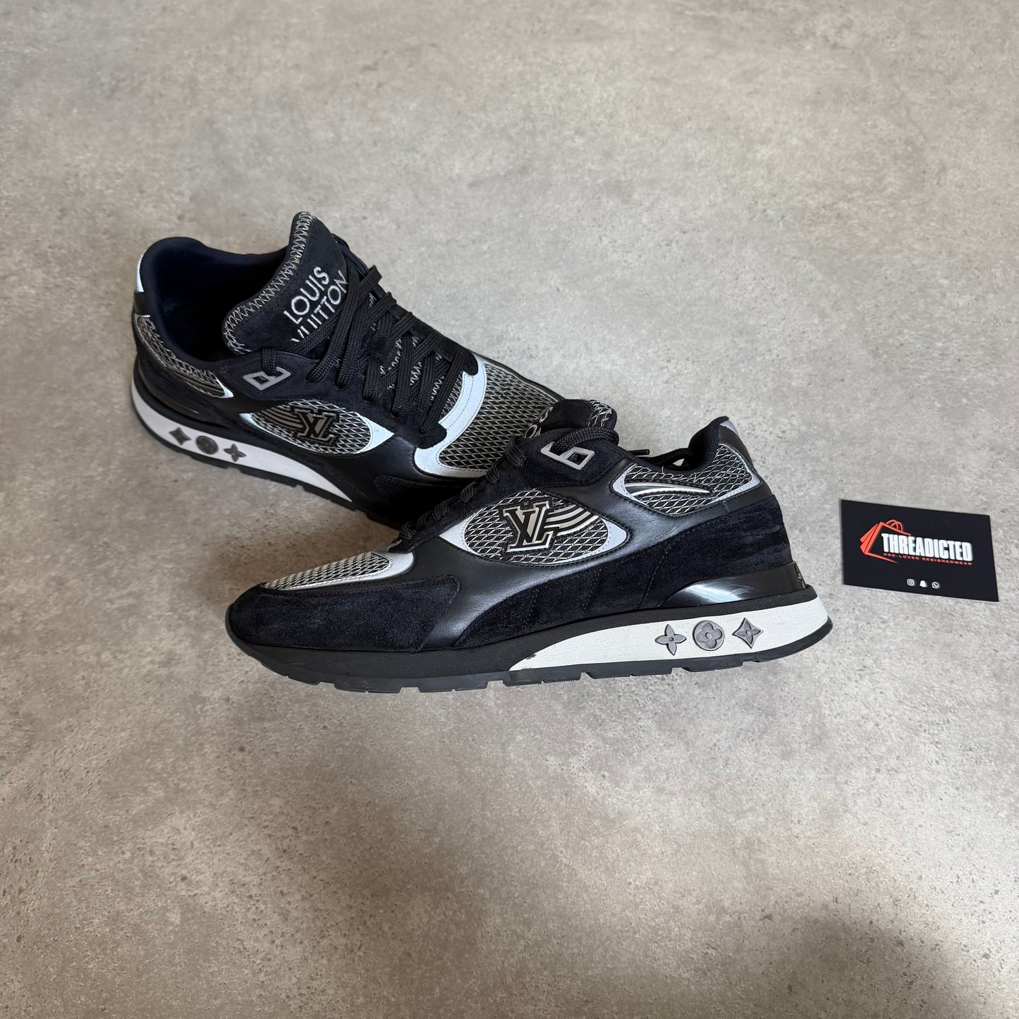 RUNAWAY TRAINER - SIZE LV 6 (Fit UK 7)