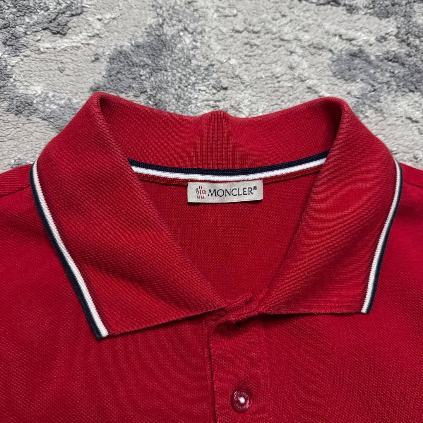 POLO SHIRT - SIZE M (Fits S)