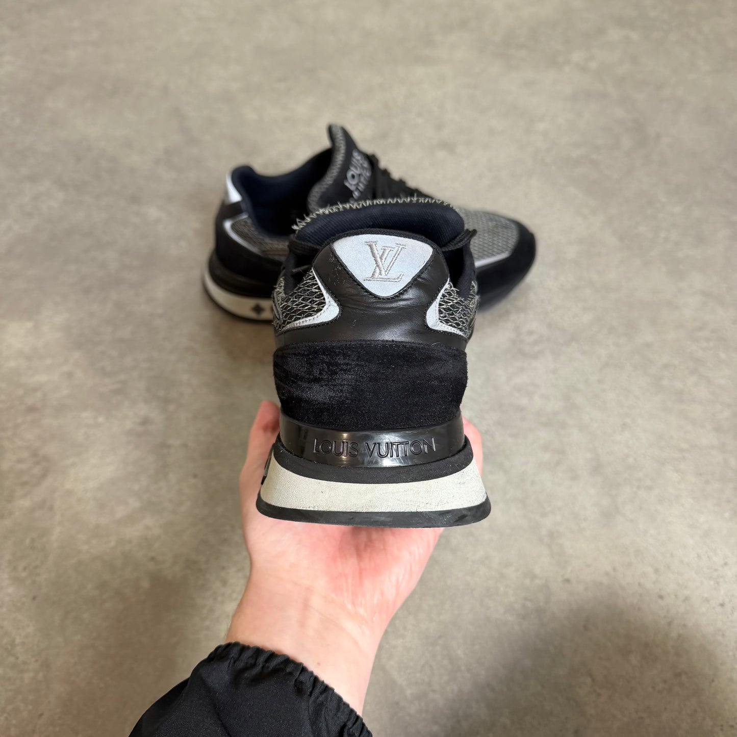 RUNAWAY TRAINER - SIZE LV 6 (Fit UK 7)