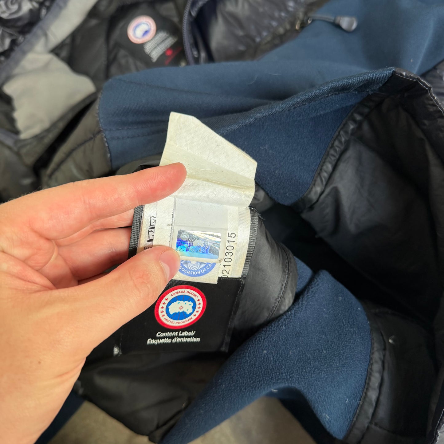 HYBRIDGE JACKET - SIZE L (Fits M/L)