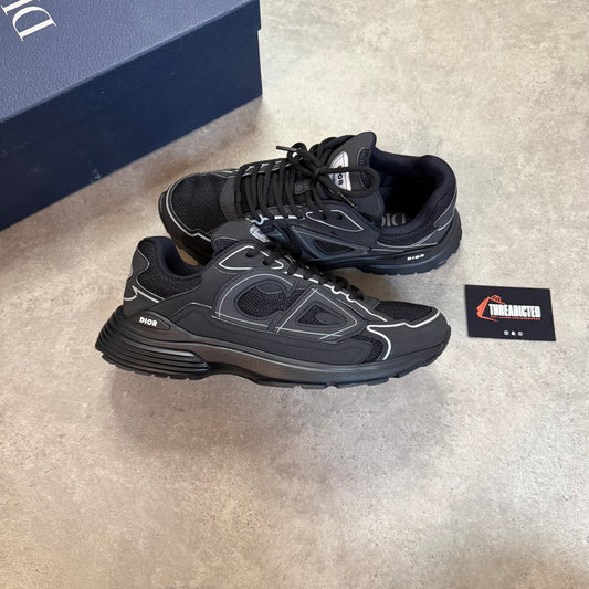 B30 TRAINER - SIZE UK 8