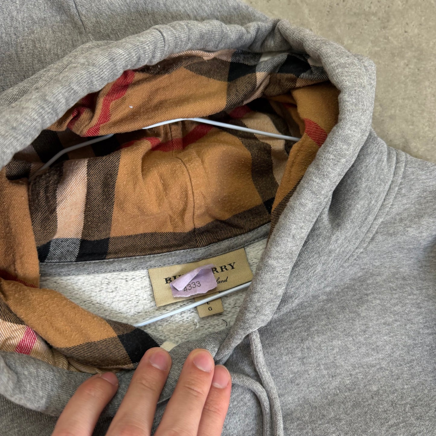 HOODIE - SIZE L (Fits M)