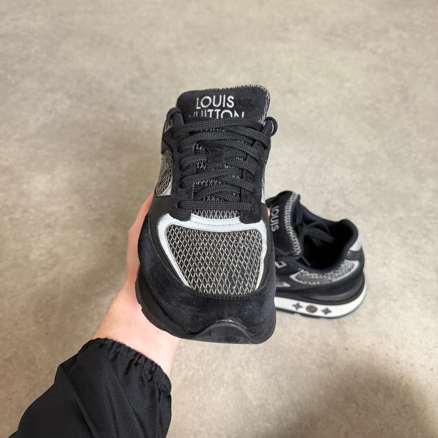 RUNAWAY TRAINER - SIZE LV 6 (Fit UK 7)