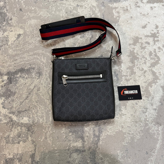 MESSENGER BAG - SMALLER VERSION