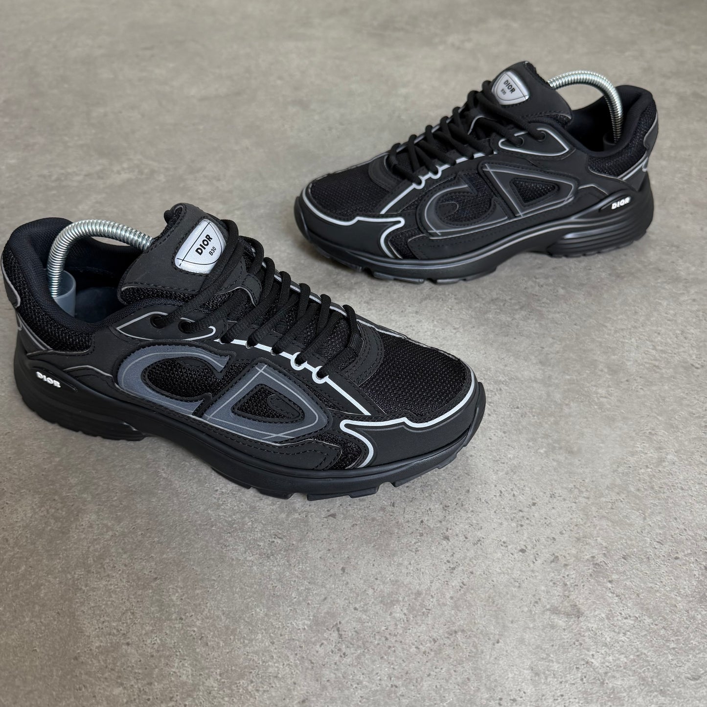 B30 TRAINER - SIZE UK 6 (Fit UK 7)